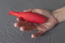 Recenze Vibr&aacute;toru Calexotics Red Hot Fury